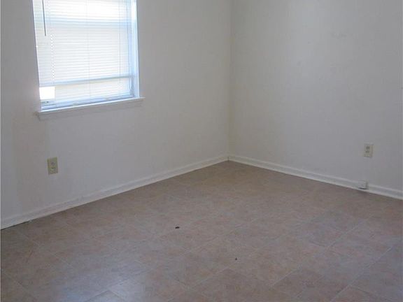 2nd image of 5217 Capitol Ave