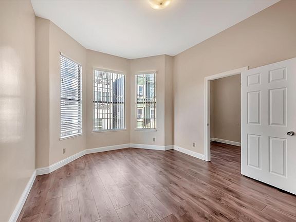 2nd image of 89 Elgin Park