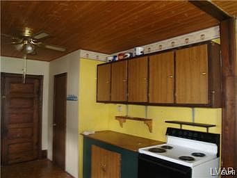 3rd image of 804-806 S Broadway