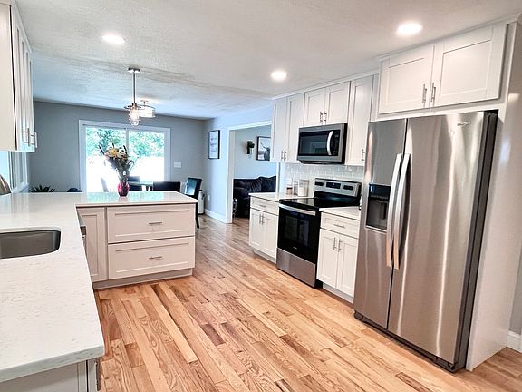 2nd image of 26 Alpine Ave