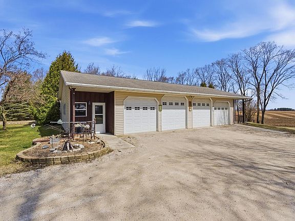 2nd image of N9415 Sexton ROAD