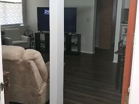 5th image of 14 Auburn Rd #12