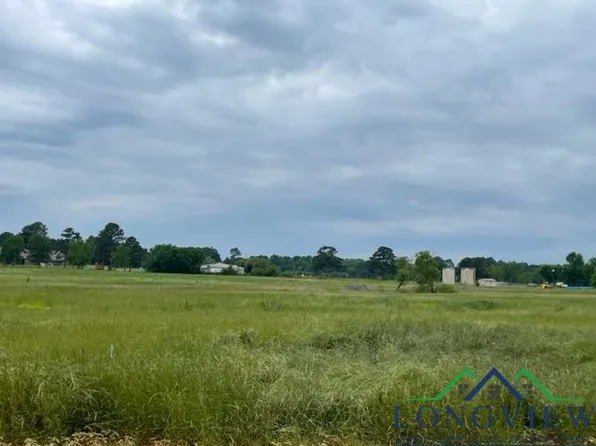 27 Sleep Easy Rd, Kilgore, TX 75662