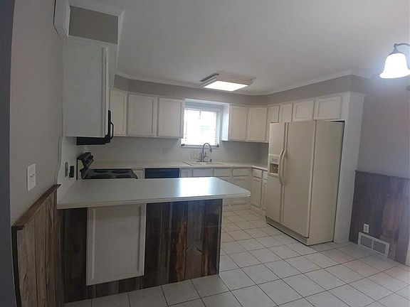 5th image of 43412 Donley Dr