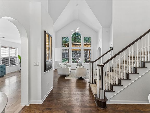 3rd image of 10701 Natick Ln