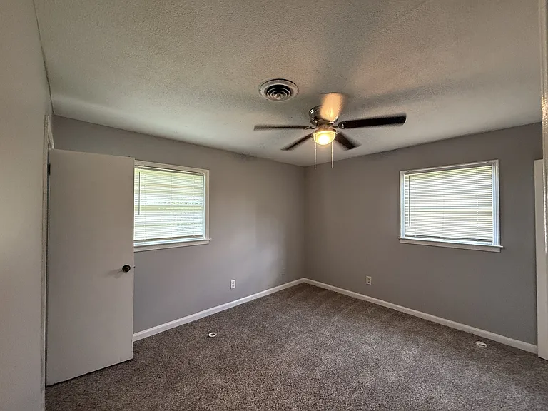 4426 Narrow Lane Rd — Photo 5