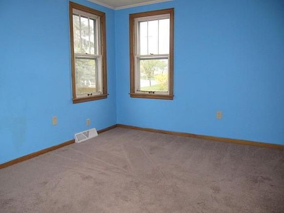 5th image of 3215 N 13th St