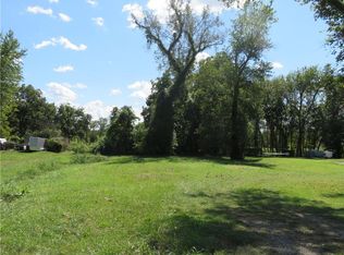 149 E Pacific Ave, Osawatomie, KS 66064