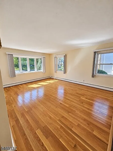 3 bed, 3.0 bath, $4,600 — Photo 2