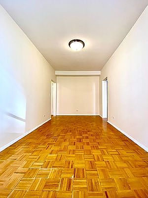 4th image of 504 E 79th St APT 6c