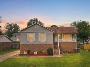 1061 Sandy Springs Rd NW, Huntsville, AL 35806
