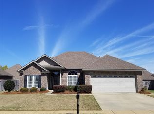 556 Ashton Oak Dr, Prattville, AL 36066