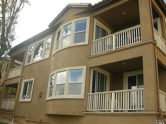 2 OF THE 4 BALCONIES