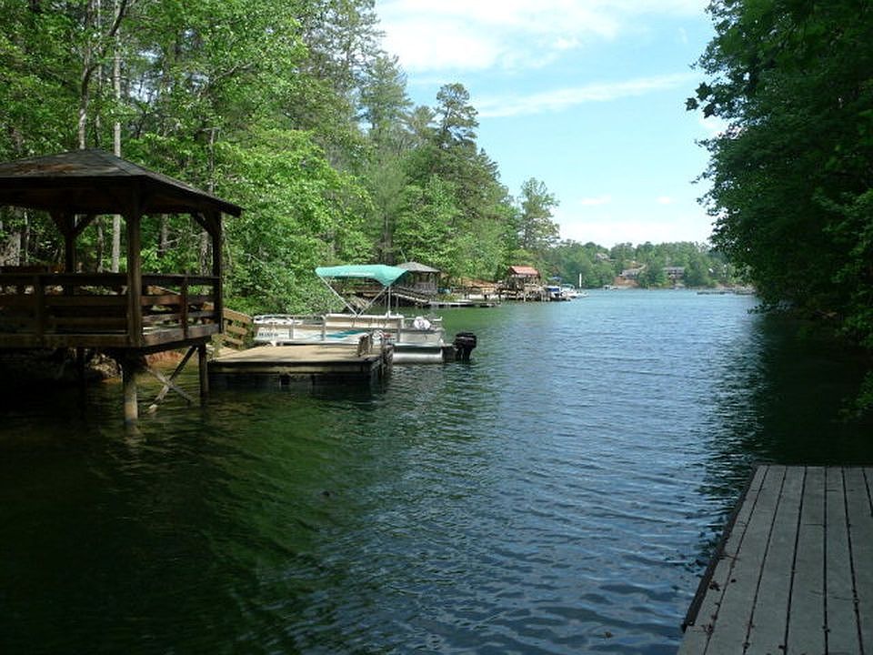 1st image of 1753 Southpointe Dr #177