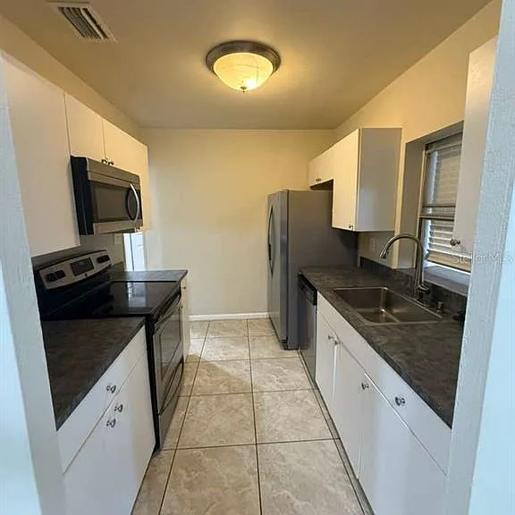 22189 Laramore Ave — Photo 3