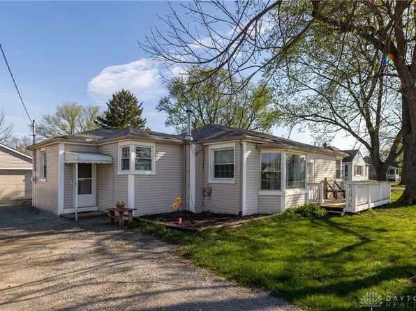 85 Swailes Rd, Troy, OH 45373