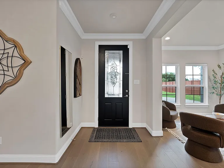 1616 Colonnade Ct — Photo 1