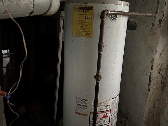 4th image of 11018 Dove Ave