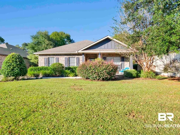385 Scarlett Ave, Fairhope, AL 36532