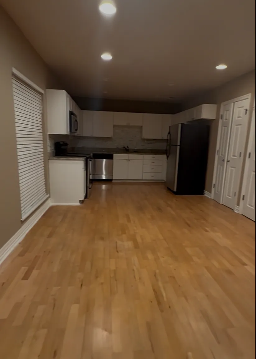2 bed, 812 sqft, $1,495 — Photo 1