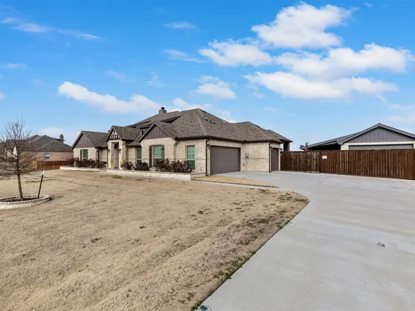 331 Berkeley Dr, Waxahachie, TX 75167