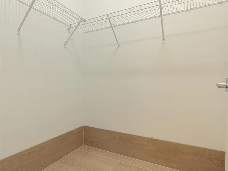 9597 Royal Palm Way — Photo 35