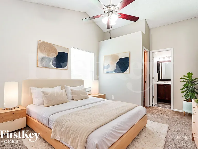 7272 Moonbay Ct — Photo 13