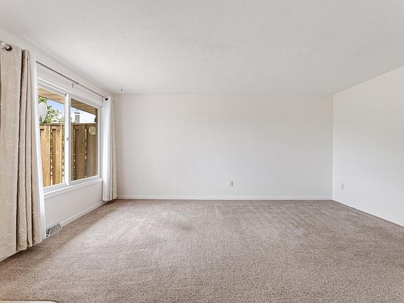 3rd image of 815 N Kingston St