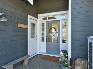 605 Woodland Ave, Sunshine Coast, BC V0N1V1