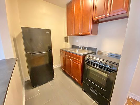 5th image of 535 E 21st St #4B