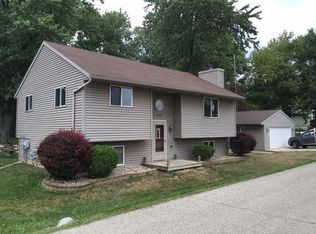 24324 Lois St, Kansasville, WI 53139