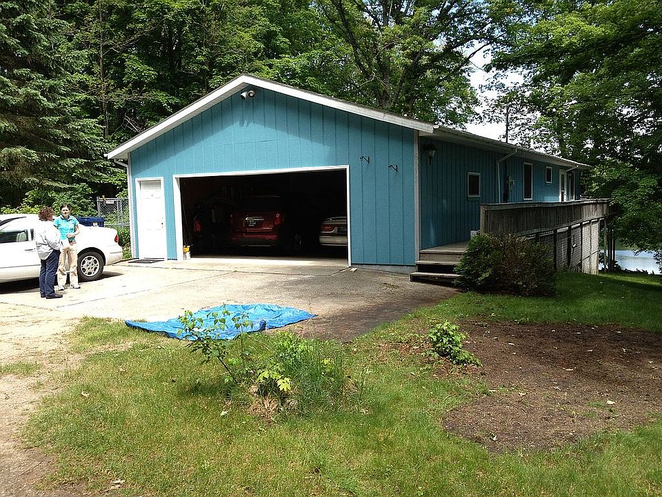 1st image of 6577 Locust Dr