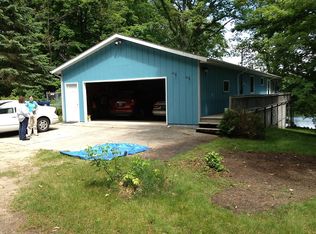 6577 Locust Dr, Lake Ann, MI 49650