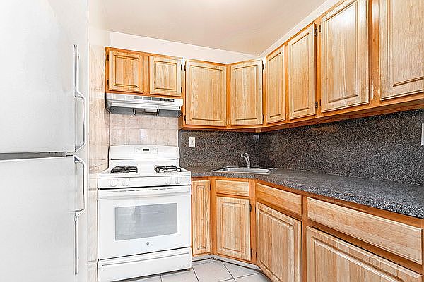 1st image of 57-02 Van Horn St #E
