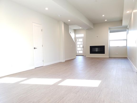 Great Room with Fireplace