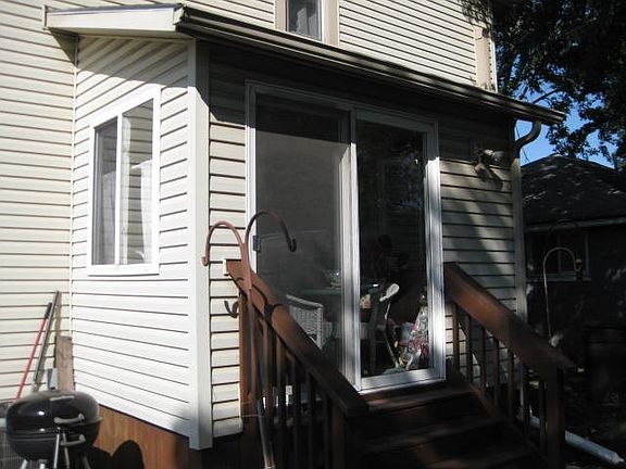 4th image of 710 Henry St