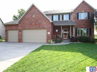 3330 Crestridge Rd, Lincoln, NE 68506