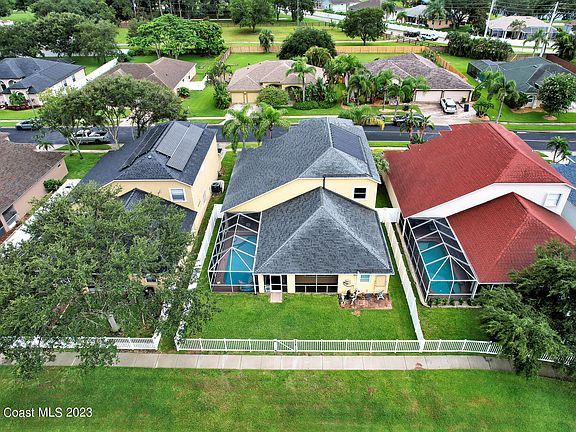2nd image of 3422 Tipperary Dr