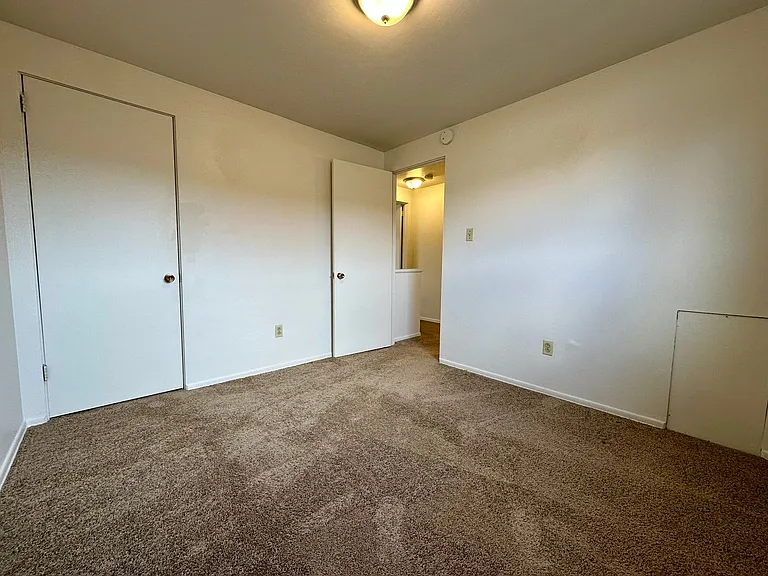 100 Savors Ct — Photo 9