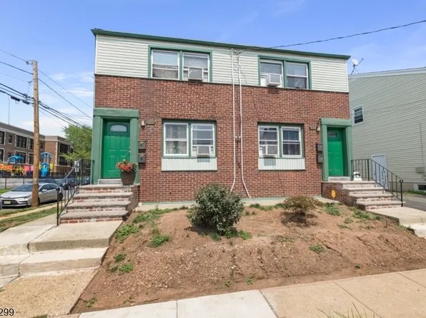 637 Myrtle St, Elizabeth City, NJ 07202