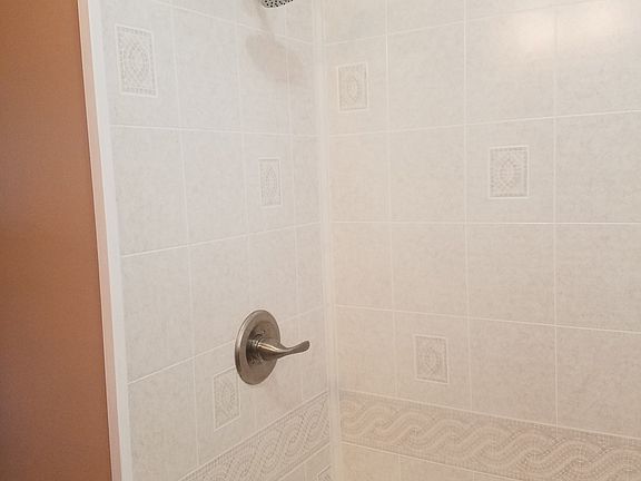 4th image of 2114 E 59th St