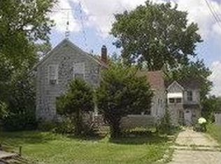 213 N Sacramento St, Sycamore, IL 60178