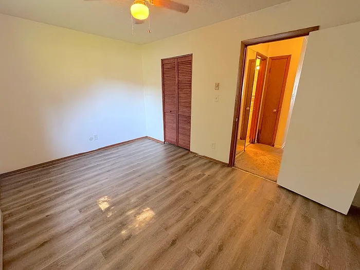410 Bosley Ave #B — Photo 15