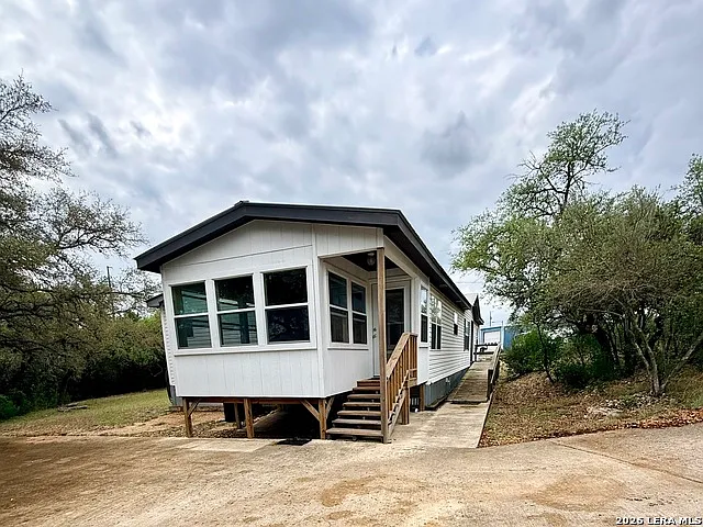 182 Laurel Ridge Dr — Photo 4