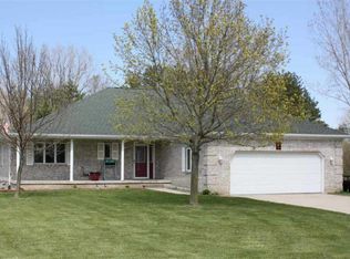 426 Oak Ln, Yale, MI 48097