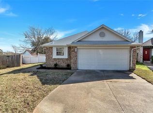 7416 Arbor Park Dr, Fort Worth, TX 76120