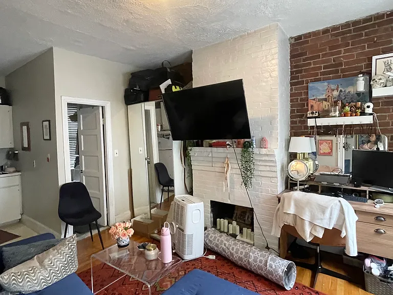 35 Anderson St #3 — Photo 4