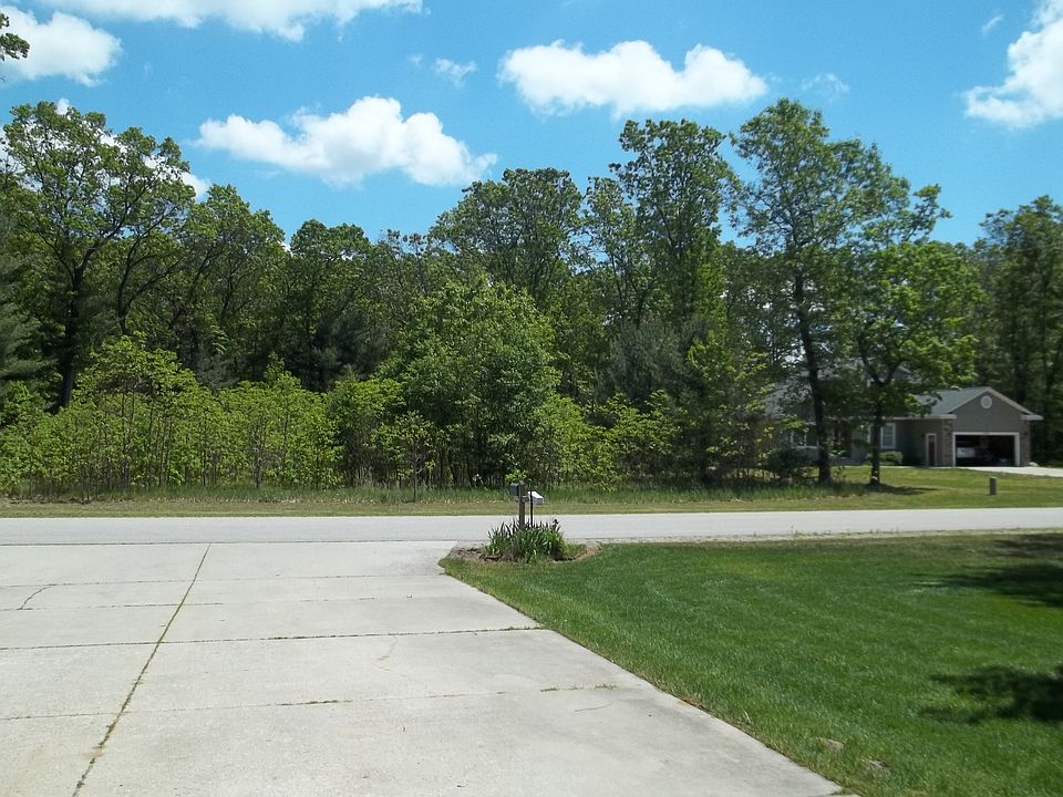 2nd image of 270 E Towering Oaks Cir