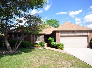 3102 S Oak Ave, Springfield, MO 65804