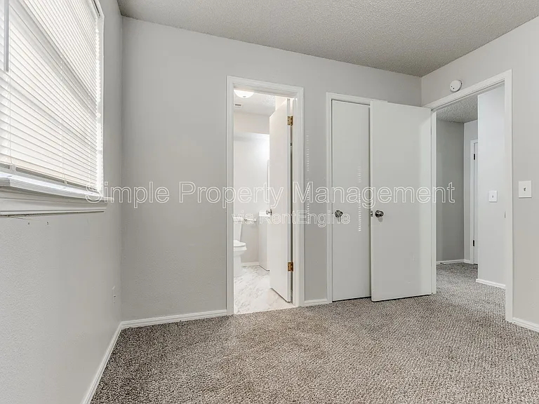 8508 Candlewood Dr — Photo 18
